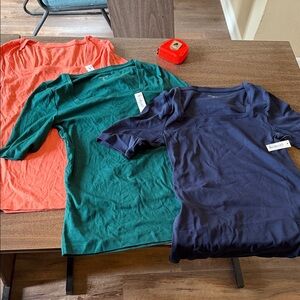 BUndle of 3 NWT Amazon Essentials Women's Short Sleeve Tees - Coral, Teal, Navy